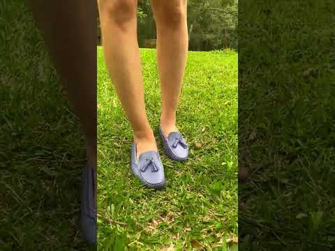 Caviúna Blue Calf Leather Tassel Loafers – Flat – video